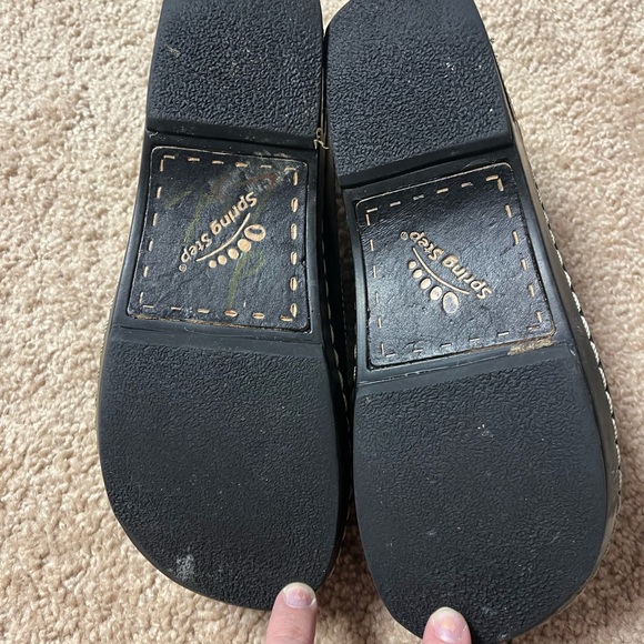 Spring Step size 8 shoes - Picture 3 of 4